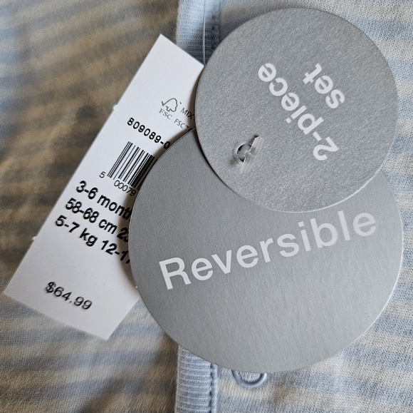 BABY GAP 2 piece reversible set. Size 3-6mths - Picture 3 of 3